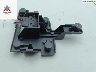 панель заднего левого фонаря Ford Mondeo 2 поколение 1999, 2.0 л., бензин, АКПП, синий, хетчбэк 5 дв., 96BG13N004DC