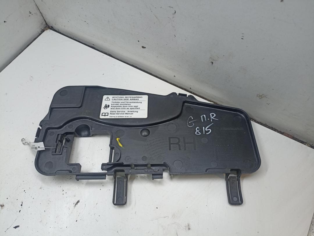 кронштейн (крепление) Opel Astra G 1999, 1.6 л., бензин, МКПП, красный, хетчбэк 5 дв., 90589763