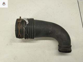 патрубок воздушного фильтра Volkswagen Touareg 1 поколение 2004, 5.0 л., дизель, 7L6128628B