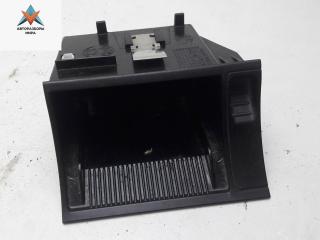 пепельница Skoda Octavia mk2 (A5 1Z) 2007, 1.6 л., бензин, МКПП, красный, универсал