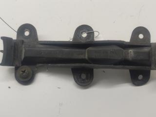 кронштейн переднего бампера Audi 80 8A/B3 1990, 1.8 л., бензин, МКПП, красный, седан, 893807253