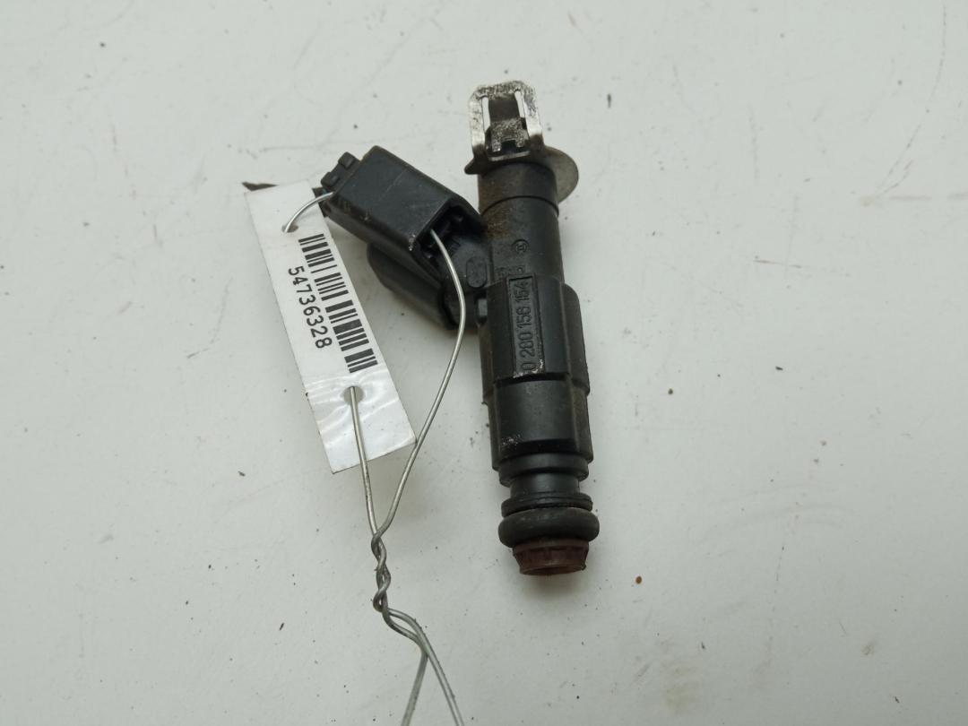 форсунка Volvo S40 2 поколение 2006, 1.8 л., бензин, МКПП, серый, универсал, 0280156154 - фото №1