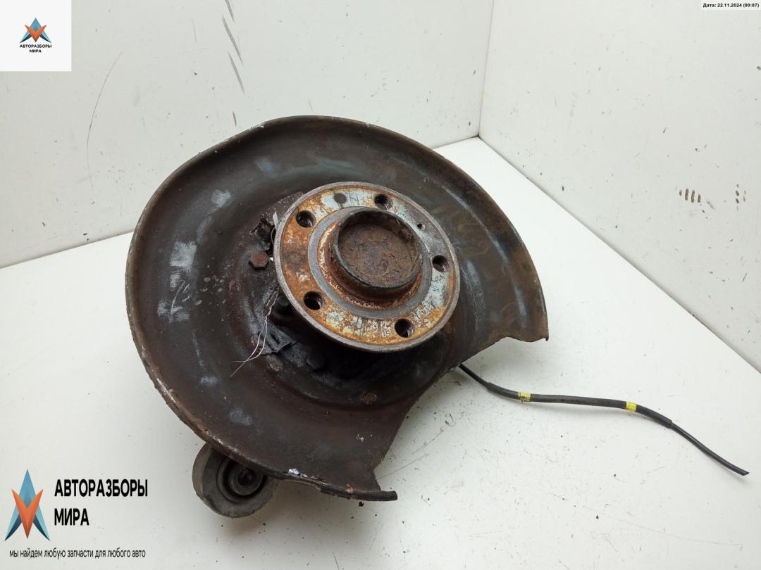 ступица задняя правая Volvo S80 1 поколение 2001, 2.4 л., бензин, АКПП, синий, седан - фото №1