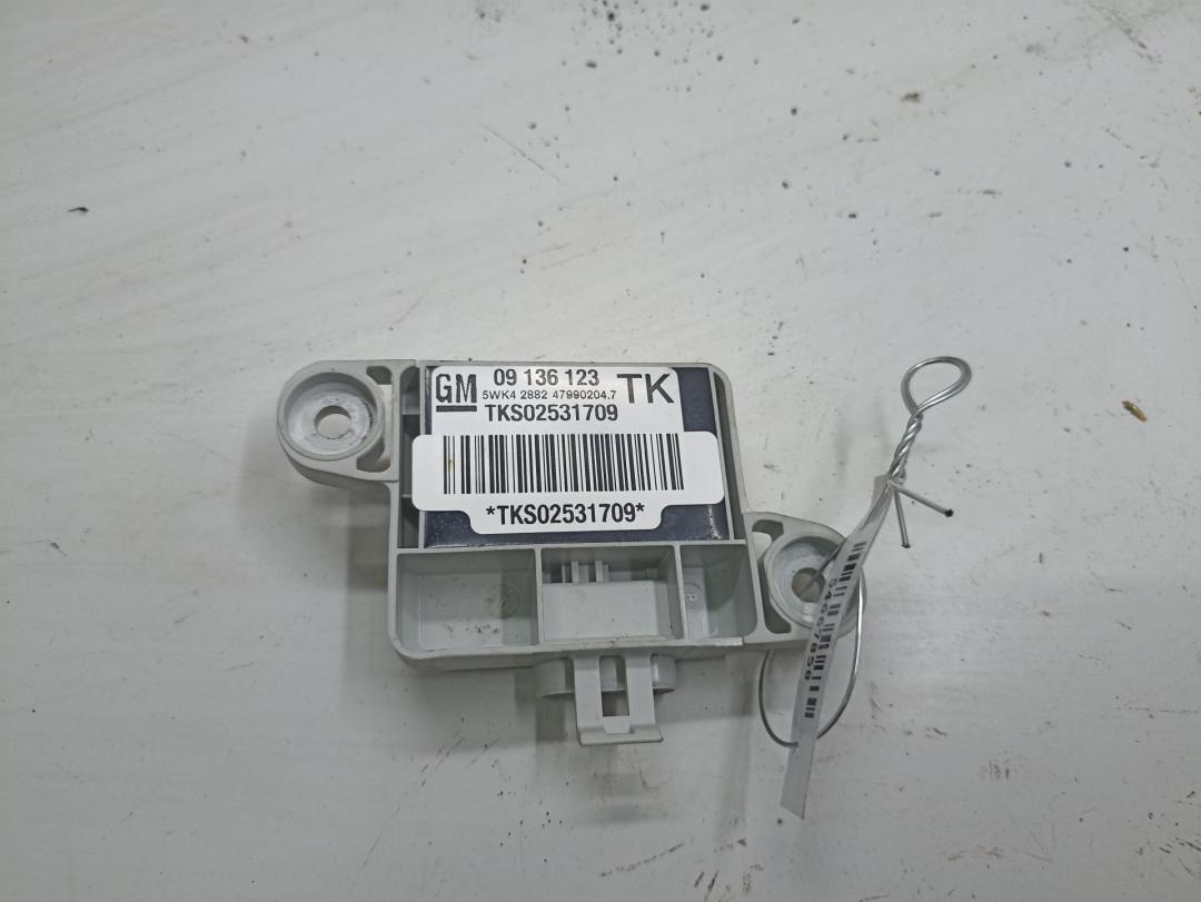 датчик AirBag Opel Vectra B 1999, 1.8 л., бензин, МКПП, серый, седан, 09136123