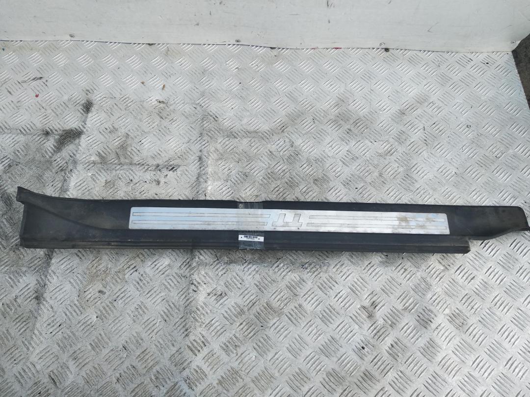 Накладка на порог наружная левая Audi TT 8N 1998, чёрный, купе, 8N0853491