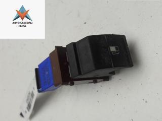 Кнопка открывания лючка топливного бака Volkswagen Golf 5 поколение 2005, 1.6 л., бензин, МКПП, серый, хетчбэк 3 дв.