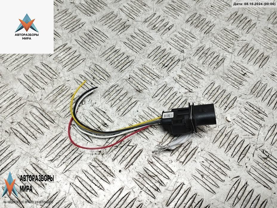 разъем (фишка) проводки BMW 5 серия E60/E61 2005, 2.5 л., бензин, АКПП, серый, универсал - фото №1