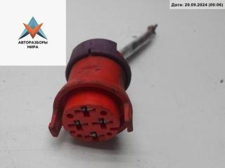 разъем (фишка) проводки Volkswagen Passat B5 1998, 2.3 л., бензин, МКПП, чёрный, универсал, 813971959