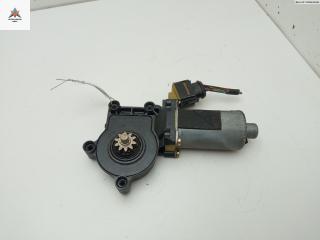 моторчик стеклоподъемника передний правый Volvo V70 2 поколение 2001, 2.4 л., бензин, МКПП, синий, универсал, 0130821761