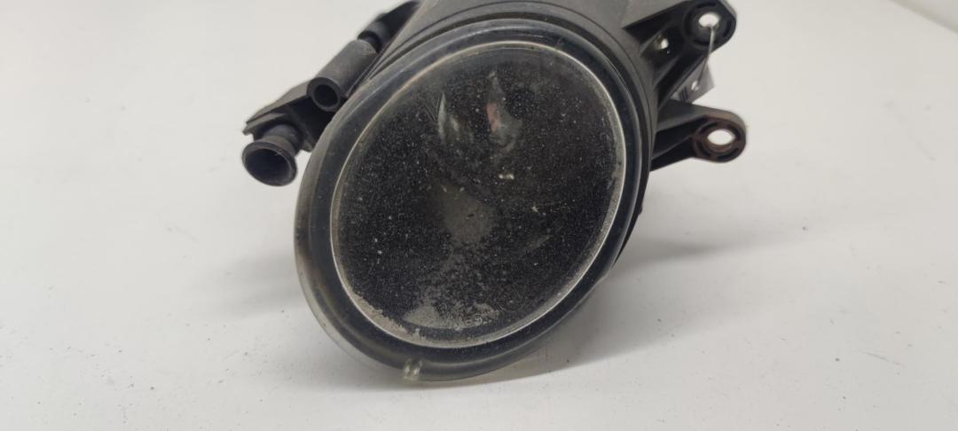 фара противотуманная правая Audi A4 B6 2002, 2.0 л., бензин, МКПП, серый, универсал, 8E0941700