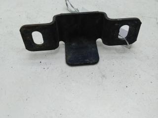 кронштейн (крепление) Volkswagen Passat B5 1998, 1.8 л., бензин, МКПП, серый, универсал, 4D0280427