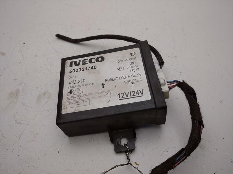 блок управления (другие) IVECO Daily 3 поколение 2001, 2.8 л., дизель, МКПП, белый, микроавтобус, 500321740 - фото №1