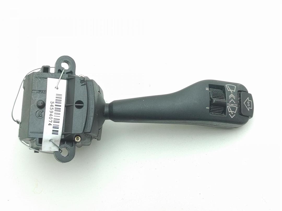 переключатель дворников BMW 5 E39 2001, 2.5 л., бензин, МКПП, красный, универсал, 8375408