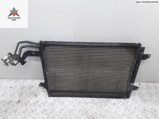радиатор кондиционера Volkswagen Touran 1 поколение 2004, 1.6 л., бензин, МКПП, синий, минивэн