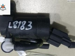 насос (моторчик) омывателя стекла Volvo S40 2 поколение 2006, чёрный, универсал, 31349228