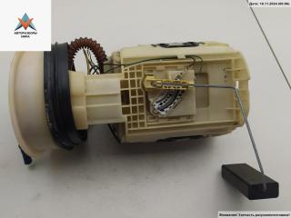 насос топливный Volkswagen Polo 3 поколение 1997, 1.0 л., бензин, МКПП, красный, хетчбэк 5 дв.