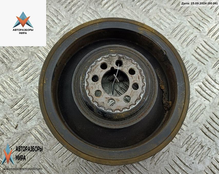 шкив коленвала Audi A6 4B/C5 1999, 2.5 л., дизель, МКПП, синий, универсал - фото №1