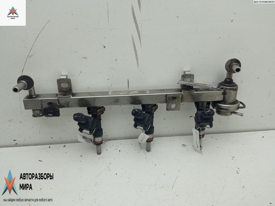 топливная рампа Fiat Grande Punto 2 поколение 2009, 1.4 л., бензин, МКПП, чёрный, хетчбэк 3 дв., 0280151235 - фото №1