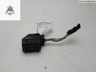 кнопка стеклоподъемника заднего правого Volkswagen Passat B5 [рестайлинг] 2002, 1.9 л., дизель, МКПП, серый, универсал, 1J0959855