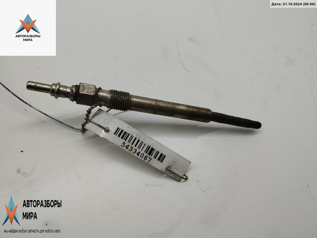 свеча накала Audi A4 B6 2003, 2.5 л., дизель, АКПП, серый, универсал - фото №1