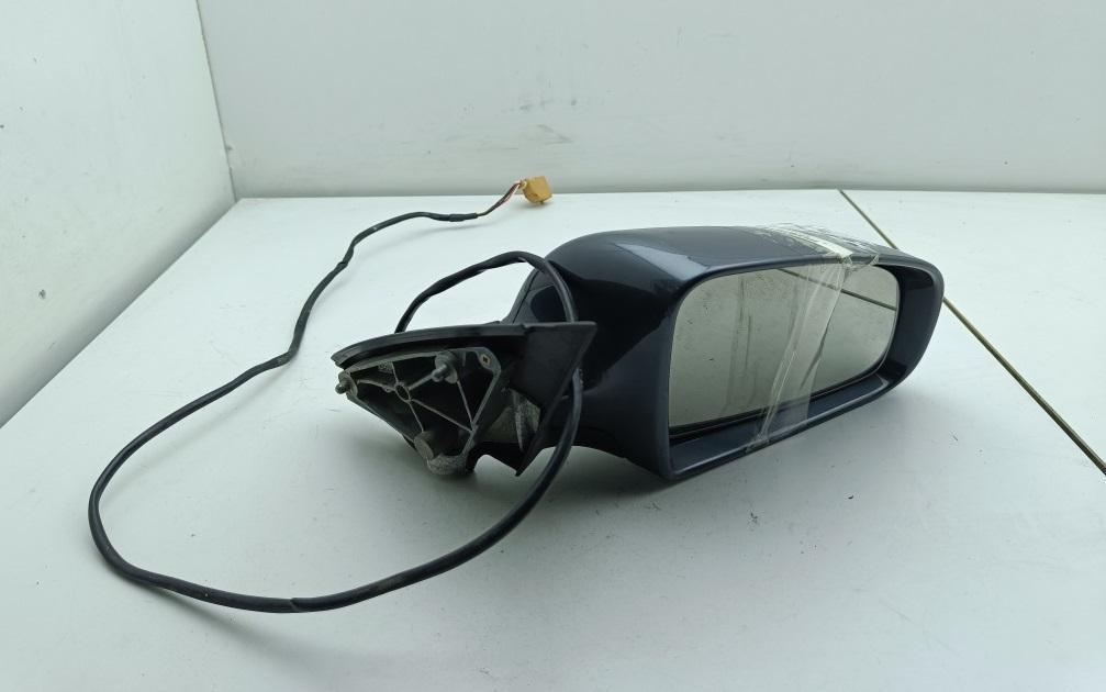 зеркало правое Audi A4 B6 2001, 1.8 л., Ti, бензин, МКПП, серый, седан, 8E1858532