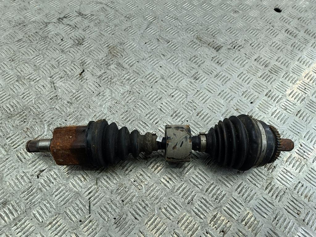 полуось передняя левая (приводной вал, ШРУС) Volvo S60 2005, 2.5 л., бензин, АКПП, чёрный, седан, 30735129