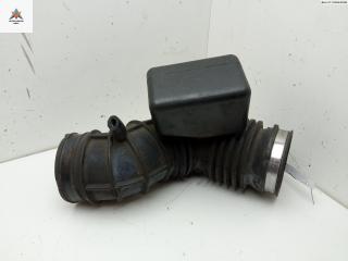 патрубок воздушного фильтра Volvo V70 2 поколение [рестайлинг] 2006, 2.4 л., бензин, 30636828