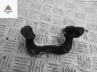 скоба суппорта Volkswagen Bora 1 поколение 1998, 1.6 л., бензин, МКПП, синий, седан