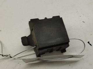 кронштейн радиатора Audi A4 B5 1996, 1.8 л., бензин, АКПП, серый, седан