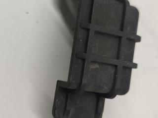 кронштейн радиатора Audi A6 4B/C5 1999, 2.4 л., бензин, АКПП, серый, универсал, 8D0260427