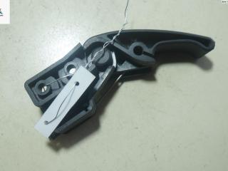 ручка открывания капота Volkswagen Golf 3 поколение 1997, 1.9 л., дизель, МКПП, чёрный, хетчбэк 5 дв.