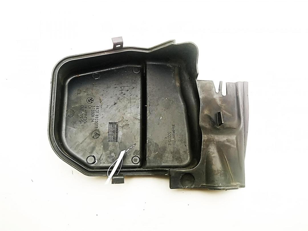 пластик моторного отсека BMW 3 E90/E91/E92/E93 2005, 2.0 л., дизель, МКПП, чёрный, универсал, 64316925018