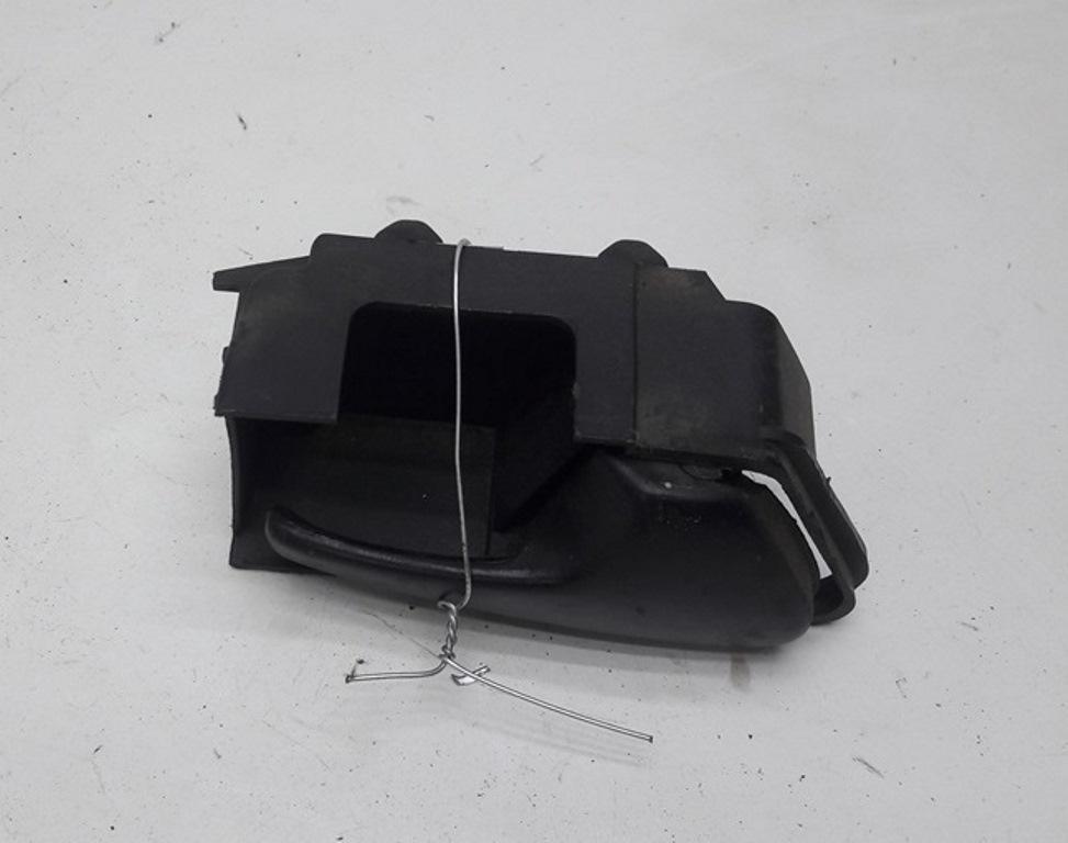ручка внутренняя передняя правая Volkswagen Vento 1997, 1.9 л., дизель, МКПП, синий, седан