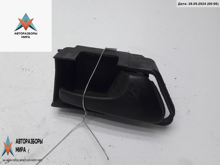 ручка внутренняя передняя правая Volkswagen Golf 3 поколение 1996, 1.8 л., бензин, МКПП, красный, хетчбэк 3 дв., 1H0837142 - фото №1