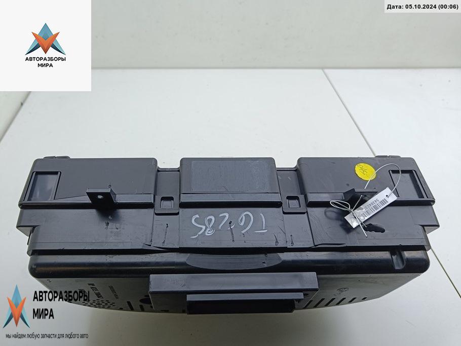 приборная панель Volkswagen Passat B6 2005, 2.0 л., бензин, МКПП, серый, универсал - фото №1