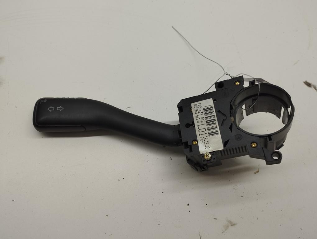 переключатель поворотов Audi A6 C5 2003, 2.4 л., бензин, МКПП, серый, седан, 8L0953513G