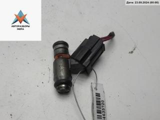 форсунка Volkswagen Golf 4 поколение 1998, 1.4 л., бензин, МКПП, белый, хетчбэк 5 дв., 036031C
