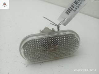 повторитель передний левый Nissan Primastar 1 поколение [рестайлинг] 2006, 2.0 л., дизель, МКПП, белый, микроавтобус, 8200257884