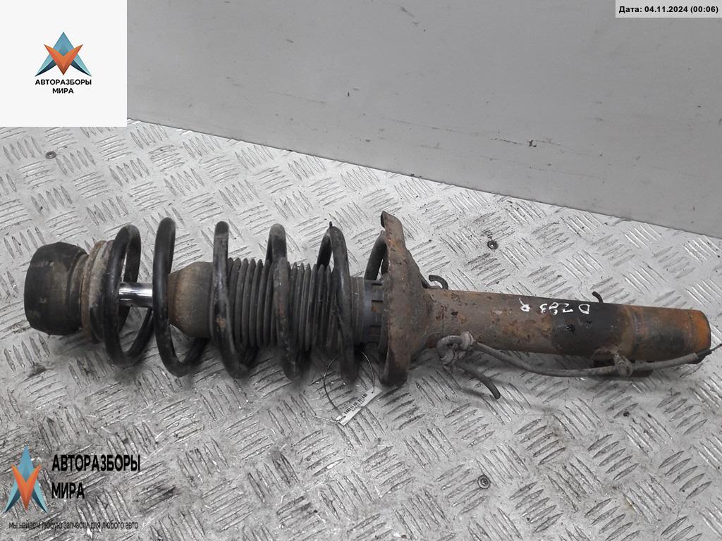 стойка передняя Volkswagen Golf 4 поколение 1999, 1.9 л., дизель, МКПП, чёрный, универсал - фото №1