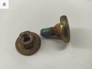 Болт крепления BMW 3 серия E36 1995, 1.8 л., бензин, МКПП, красный, седан, 51121946168.2