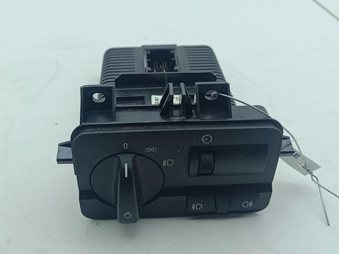 переключатель света BMW 3 E46 2001, 2.2 л., бензин, МКПП, синий, универсал, 4108587