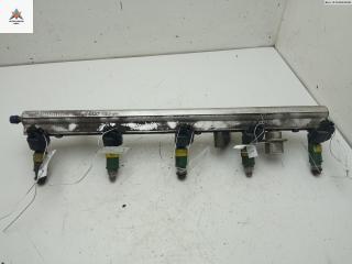 топливная рампа Volvo V70 2 поколение 2001, 2.4 л., бензин, МКПП, синий, универсал, 9202710