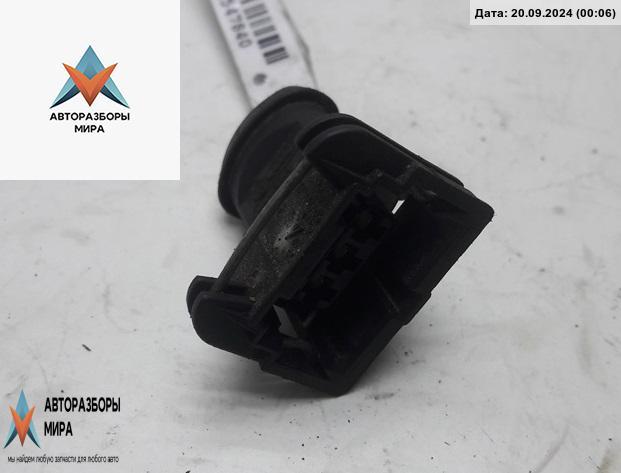 разъем (фишка) проводки Volkswagen Passat B5 1998, 2.3 л., бензин, МКПП, чёрный, универсал, 1H0973703 - фото №1