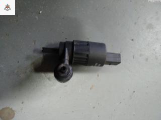 насос (моторчик) омывателя стекла Volkswagen Golf 5 поколение 2005, зелёный, хетчбэк 5 дв.