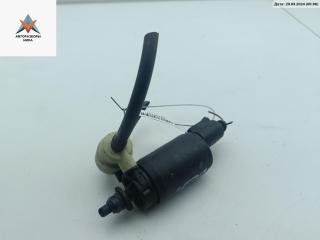 насос (моторчик) омывателя стекла Volkswagen Passat B5 1998, красный, универсал