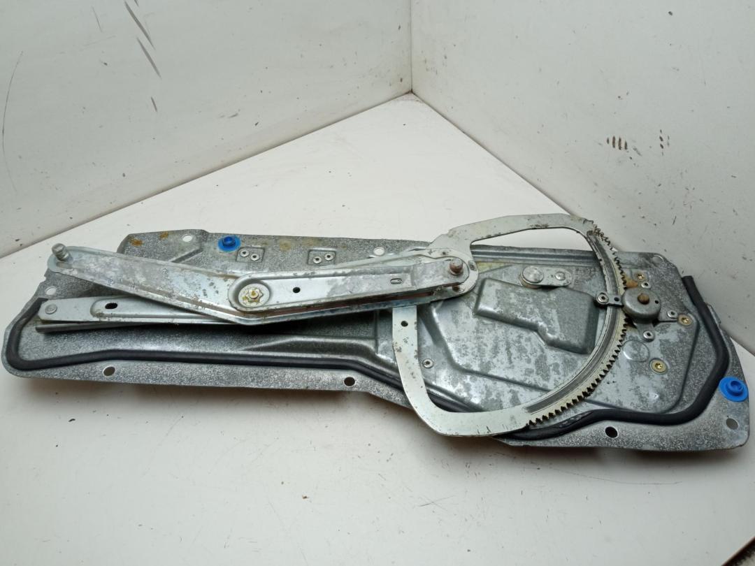 стеклоподъемник электрический передний правый Volvo S70 / V70 1998, 2.5 л., дизель, АКПП, зелёный, универсал, 9152724