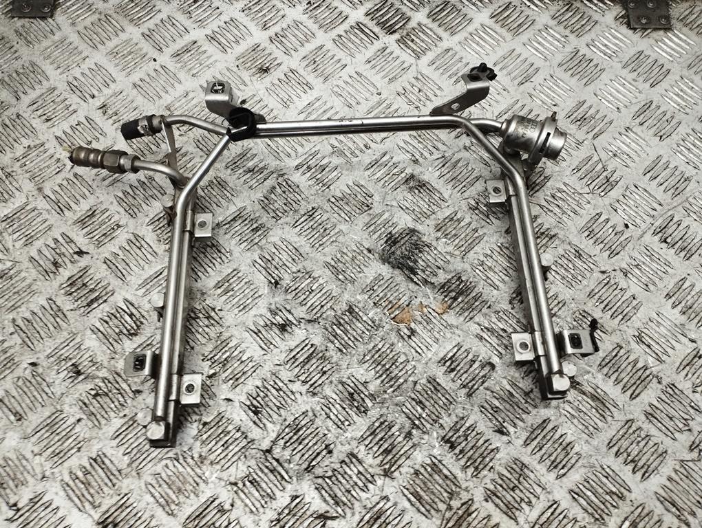 топливная рампа Audi A6 C5 1997, 2.4 л., бензин, МКПП, серый, седан, 078133681AJ