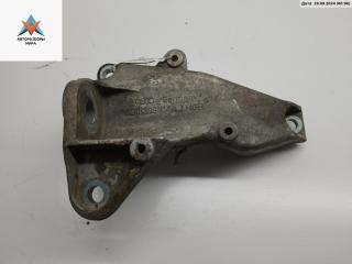 кронштейн КПП Audi A6 4B/C5 2000, 2.5 л., дизель, АКПП, чёрный, универсал, 8D0399114AJ