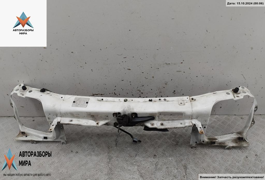 Рамка радиатора Fiat Doblo 1 поколение 2004, 1.3 л., дизель, МКПП, белый, фургон - фото №1