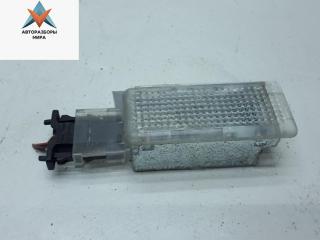 фонарь салона (плафон) Volkswagen Touareg 1 поколение 2003, 4.2 л., бензин, АКПП, синий, внедорожник 5 дв., 7L0947415